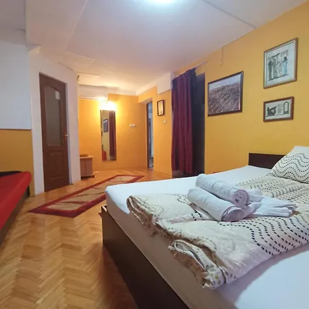 Casa Tudor 3*