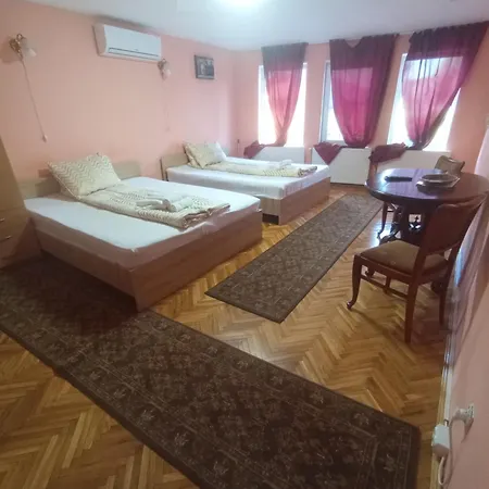 Casa Tudor بيت ضيافة
