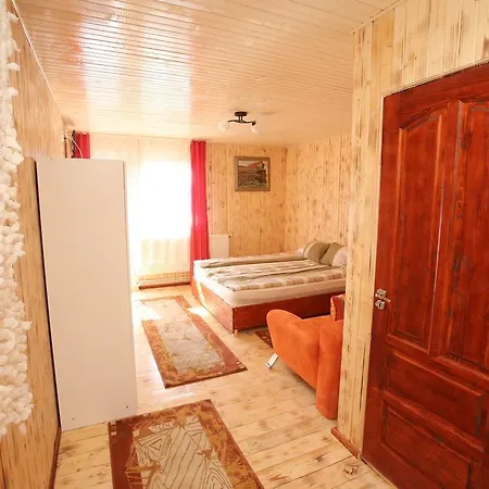 بيت ضيافة Casa Tudor توردا
